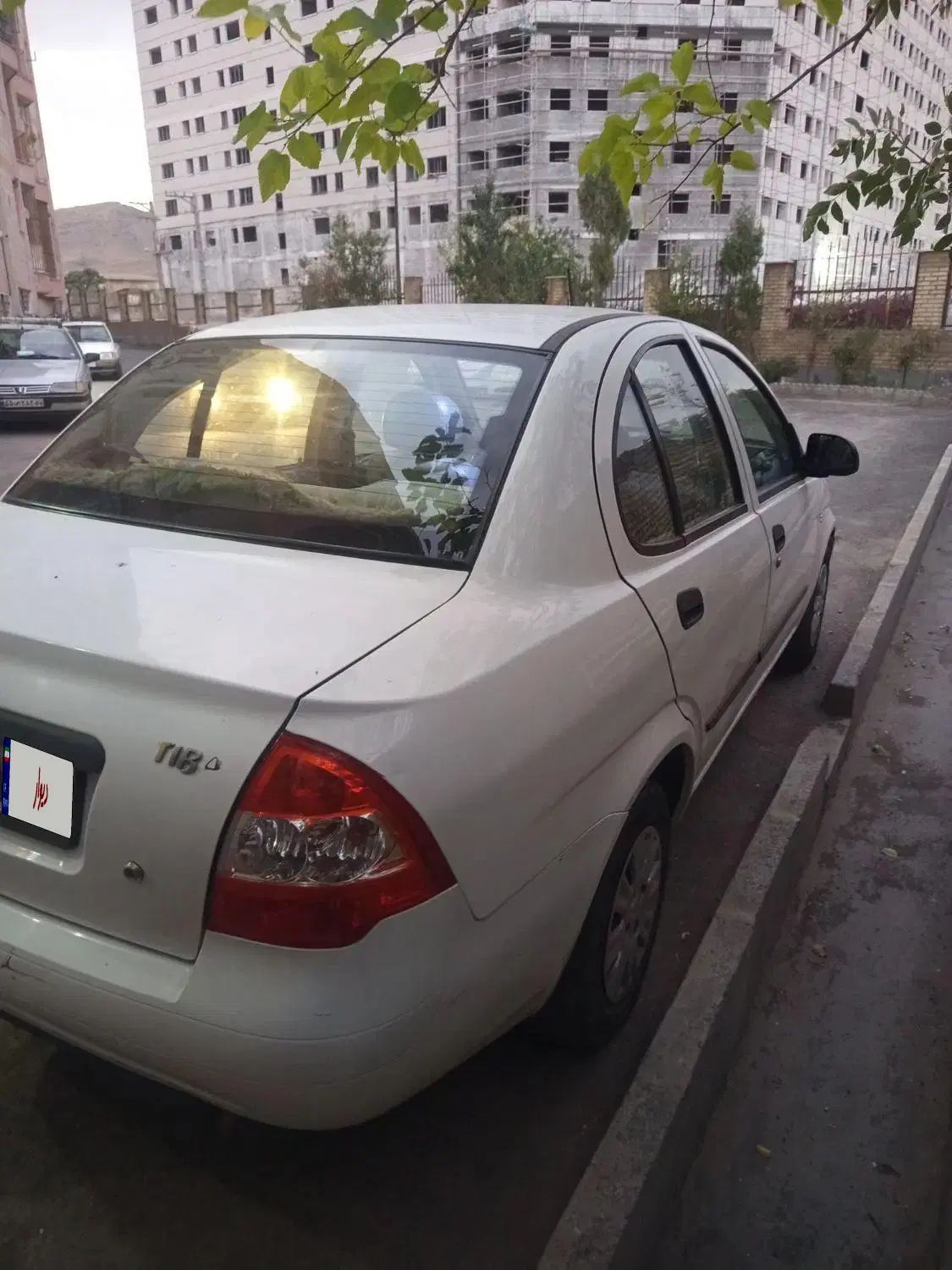 تیبا صندوق دار SX - 1396