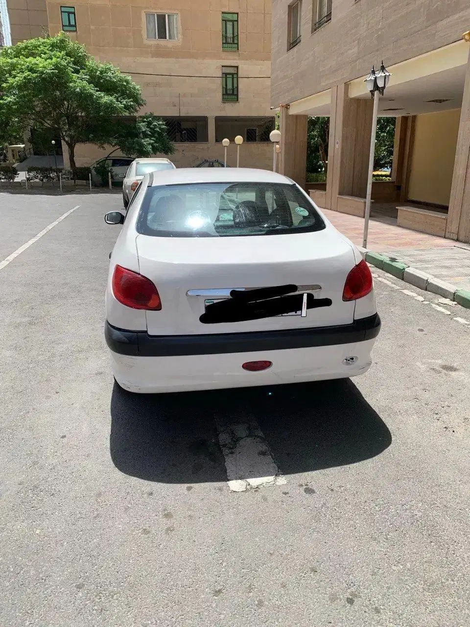 پژو ۲۰۶ صندوق دار v20 - 1388