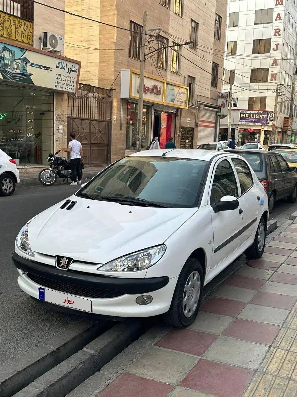 پژو 206 تیپ 5 - 1390