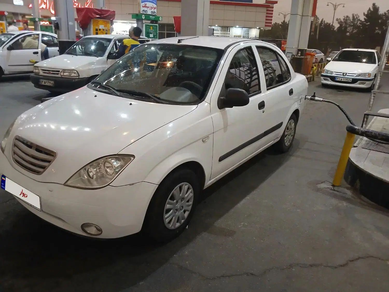 تیبا صندوق دار EX - 1393