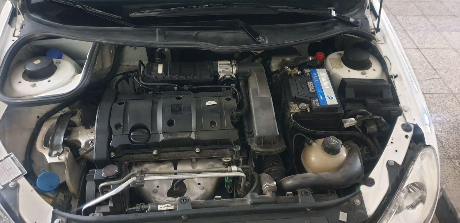 پژو ۲۰۶ صندوق دار v8 - 1395