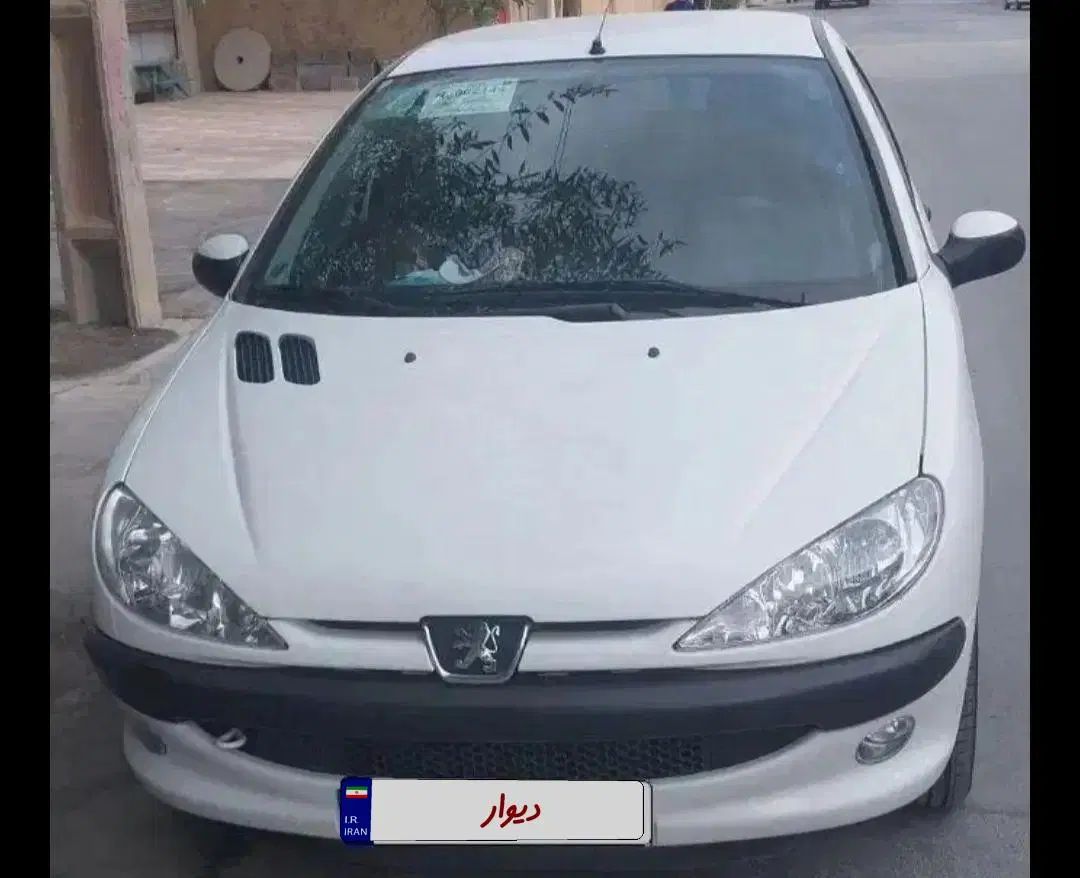 پژو ۲۰۶ صندوق دار v8 - 1391