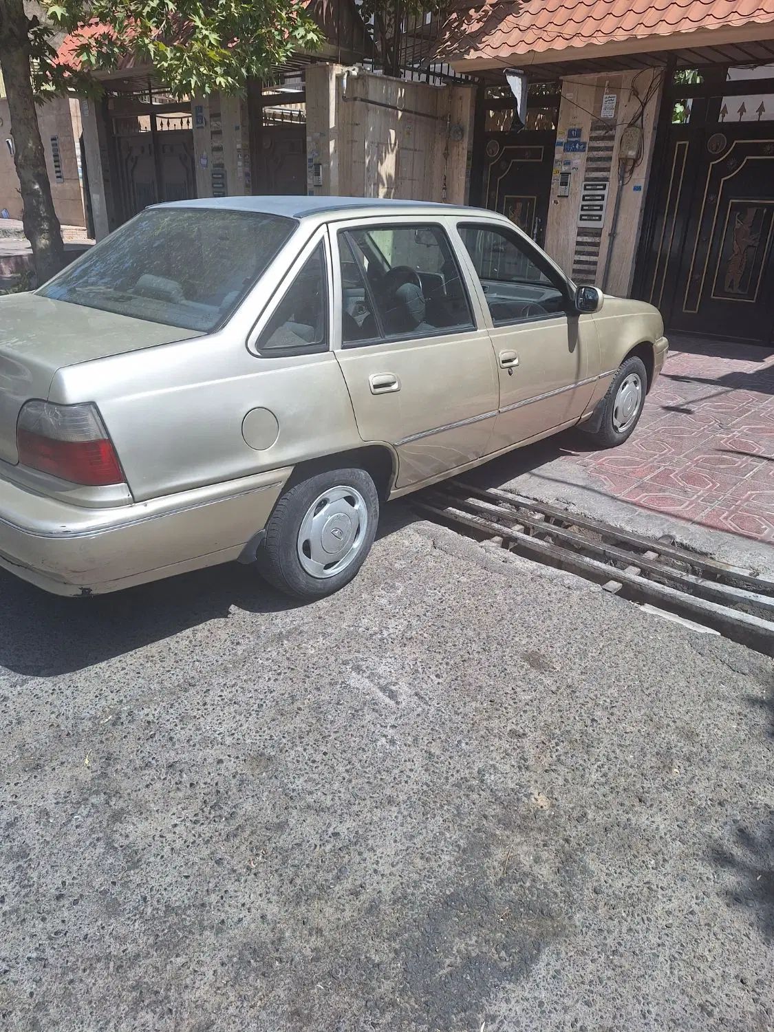 دوو سیلو سدان - 1381
