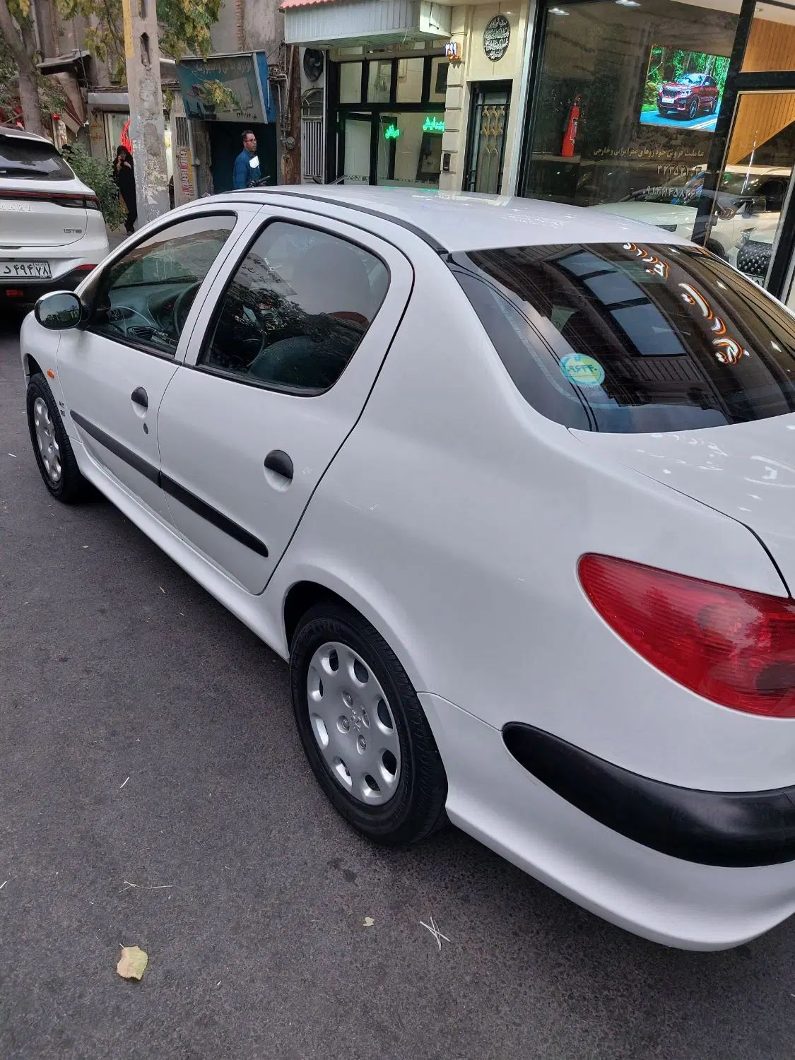 پژو ۲۰۶ صندوق دار v8 - 1398