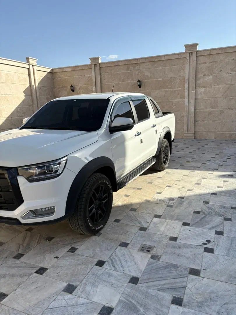 خودرو کی ام سی، T8 آگهی ann_20047423
