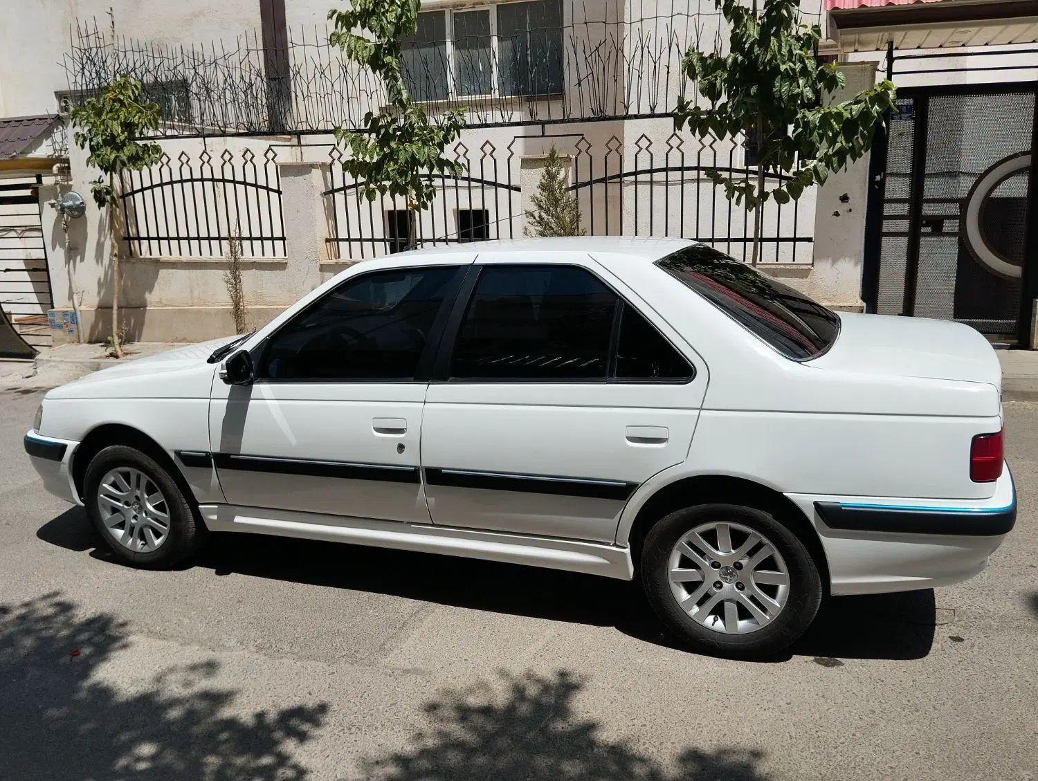 پژو پارس XU7P - 1401
