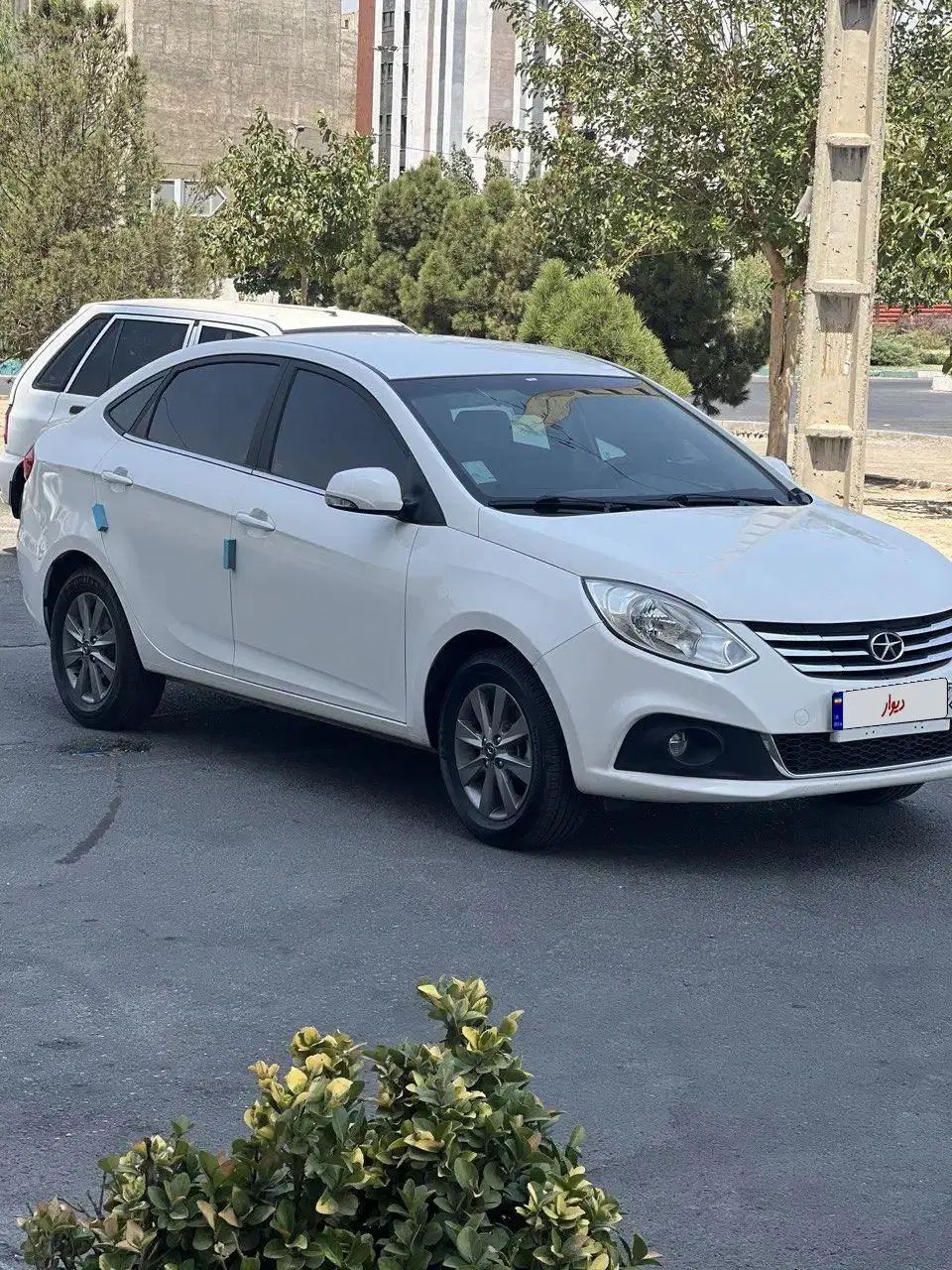 جک J4 اتوماتیک ساده - 1402