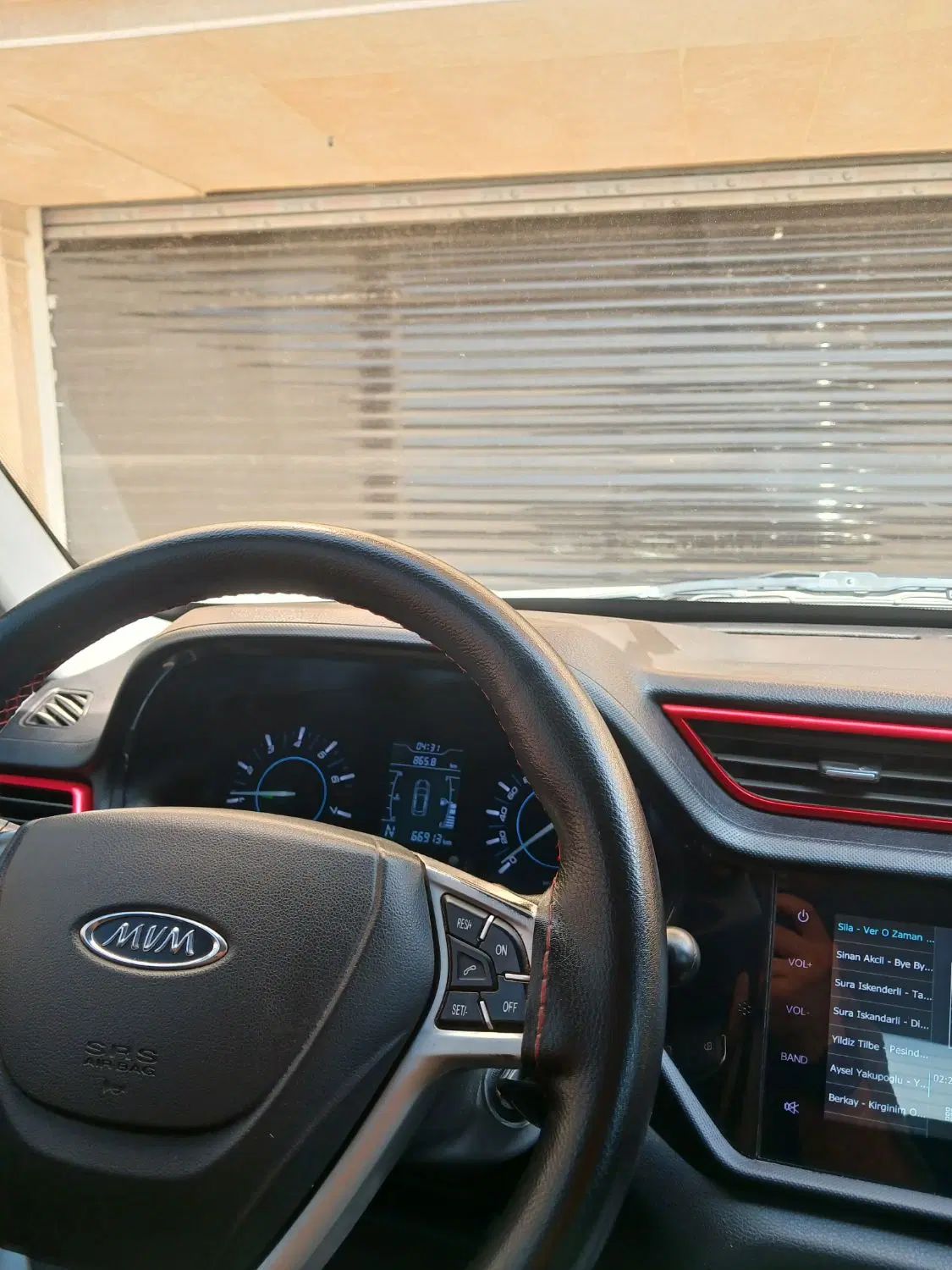 ام وی ام X33 S اتوماتیک اسپرت - 1400