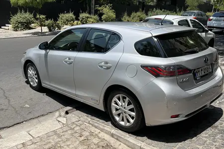 لکسوس CT 200H - 2013