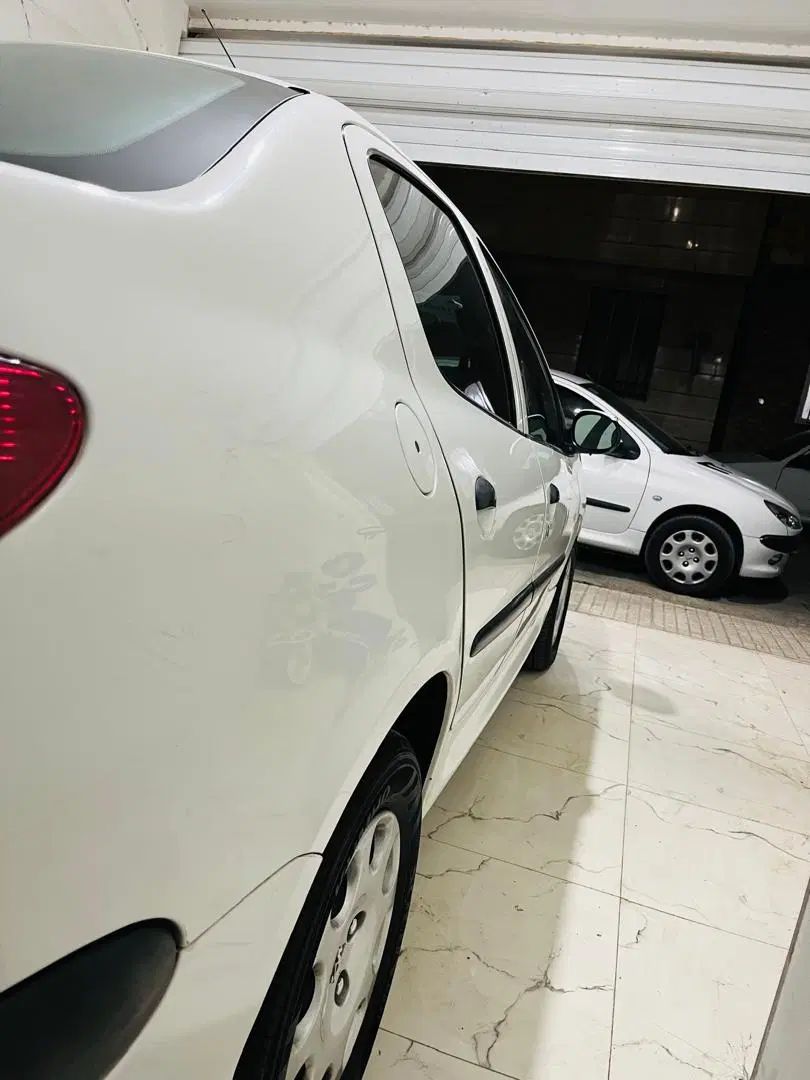پژو ۲۰۶ صندوق دار v8 - 1395