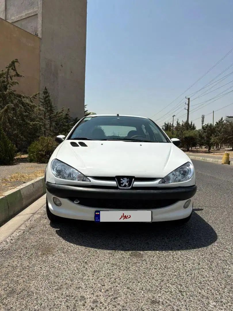 خودرو پژو، ۲۰۶ صندوق دار آگهی ann_20049520