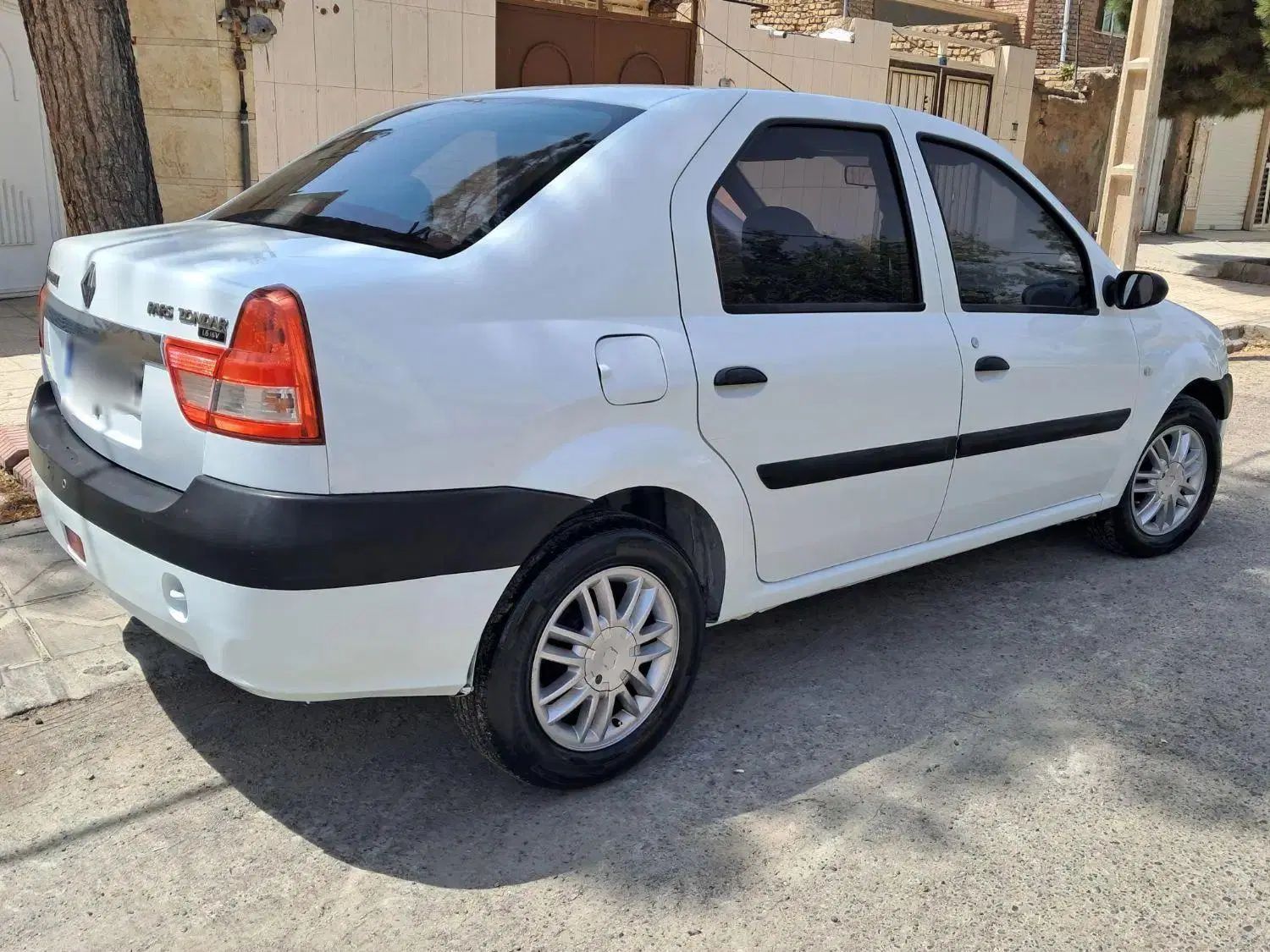 خودرو رنو، پارس تندر آگهی ann_20049572