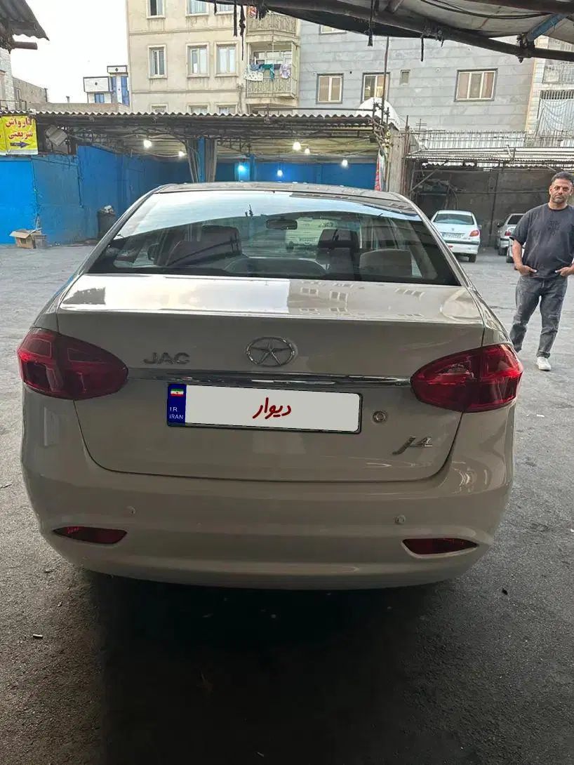 جک J4 اتوماتیک ساده - 1403