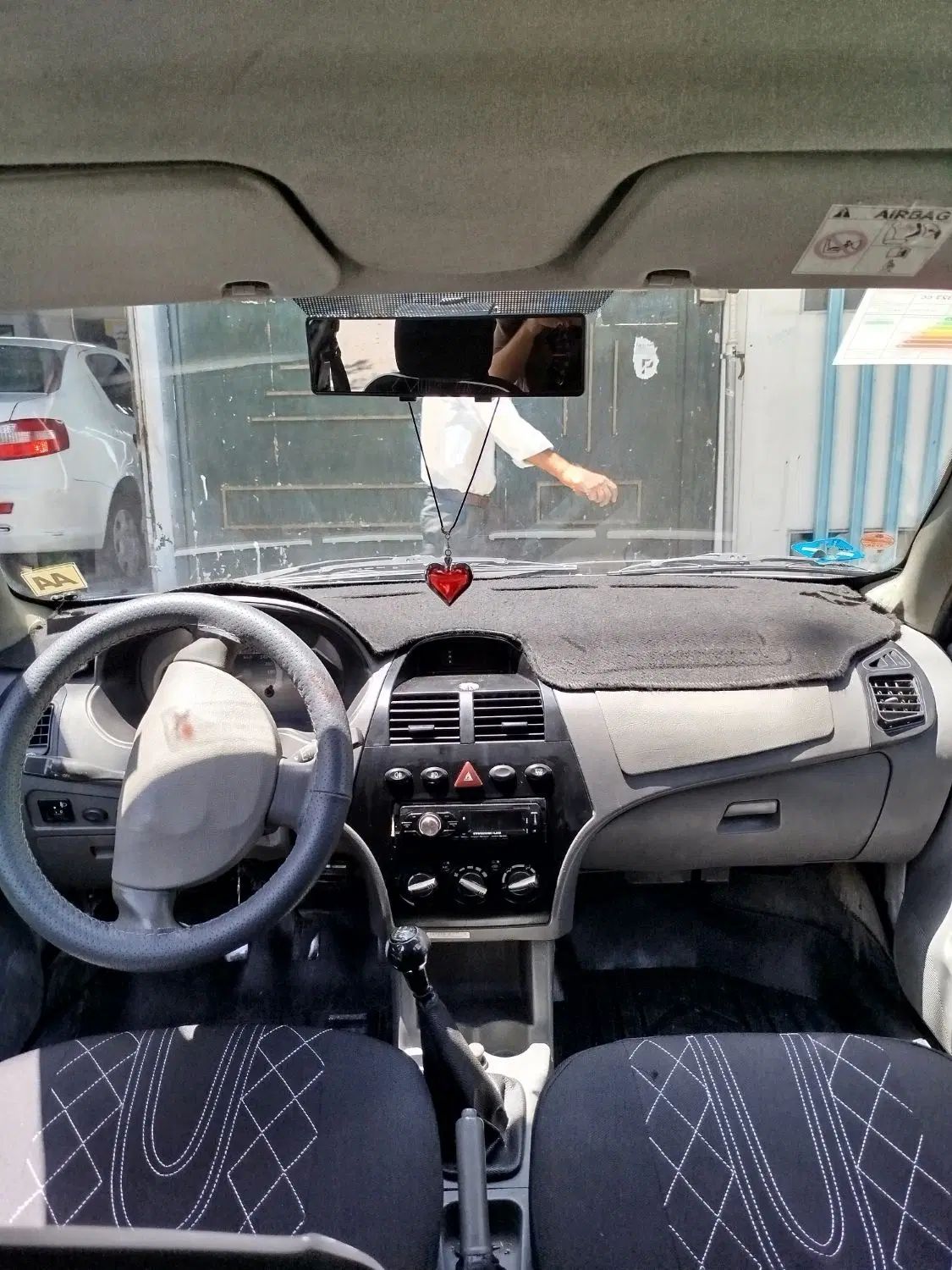 تیبا صندوق دار SX - 1393