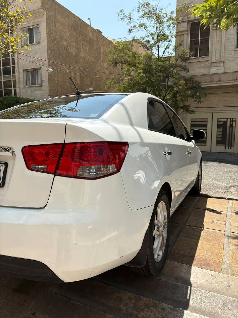 کیا سراتو 2.0 لیتر اتوماتیک GT لاین - 2016