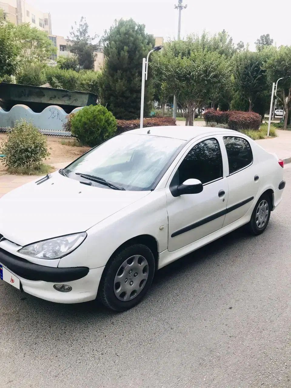 پژو ۲۰۶ صندوق دار v8 - 1396
