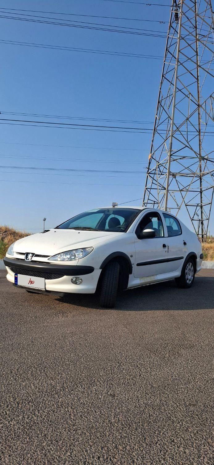پژو ۲۰۶ صندوق دار v8 - 1396