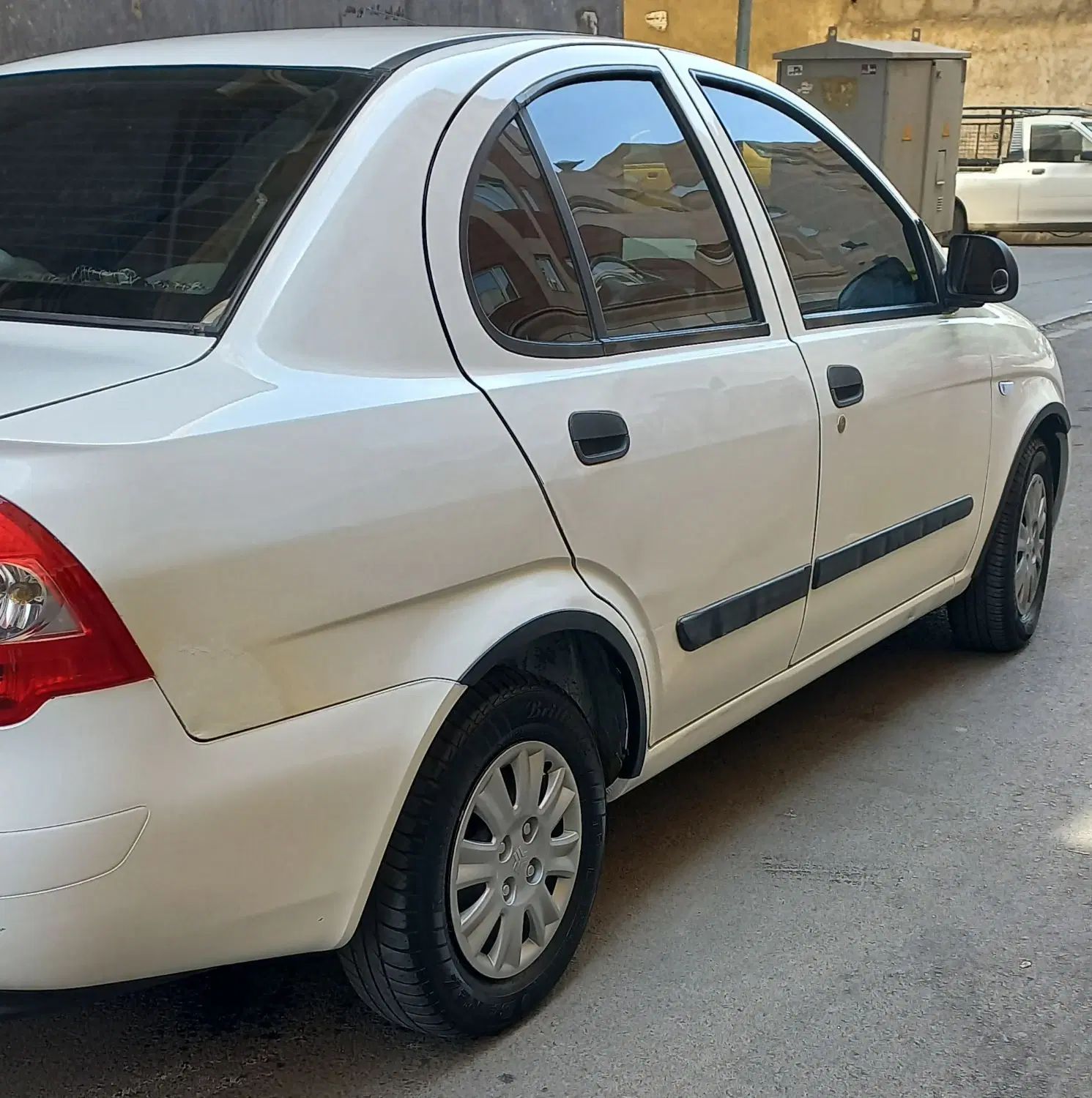 تیبا صندوق دار SX - 1393