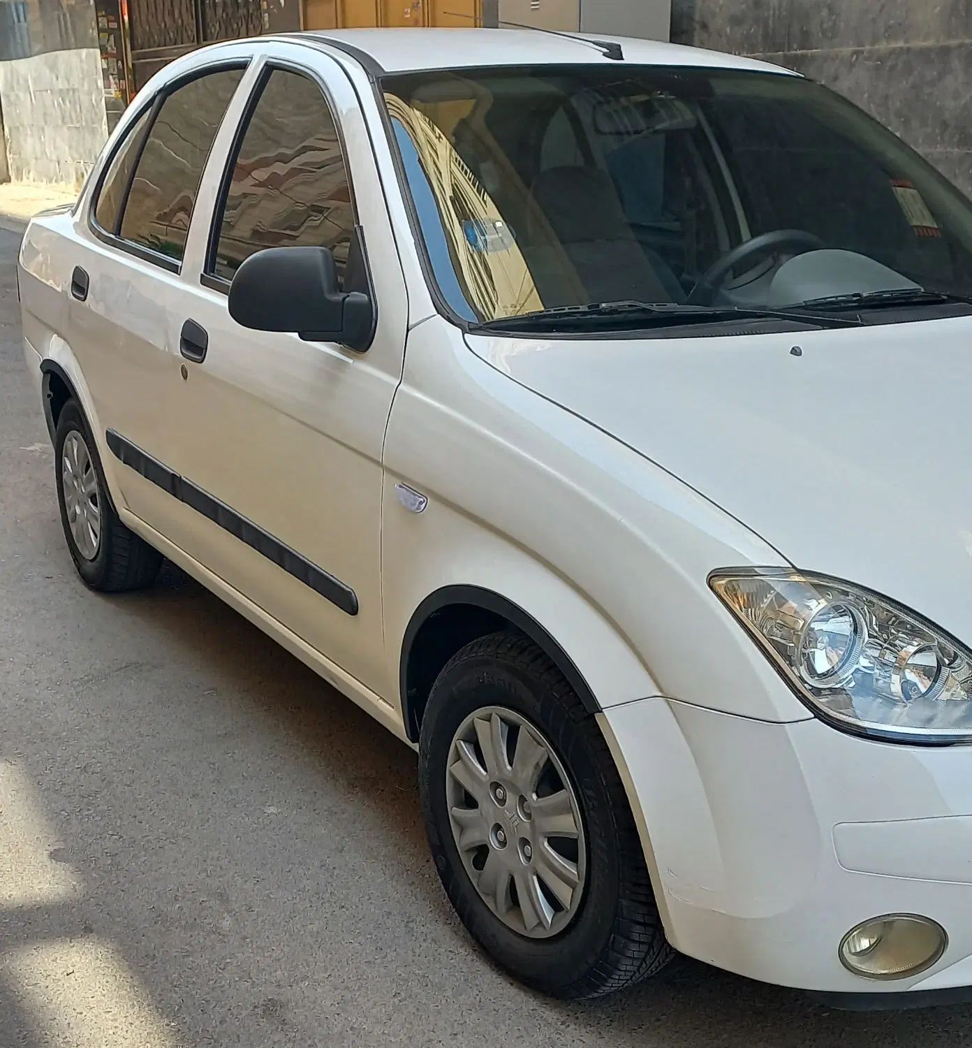 تیبا صندوق دار SX - 1393