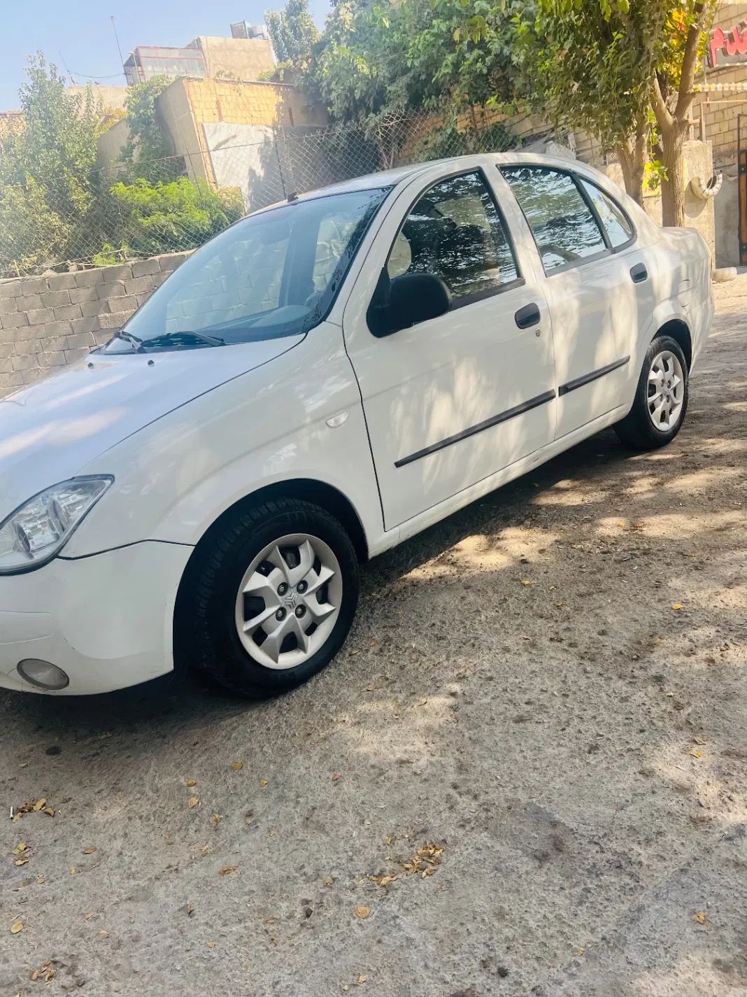 تیبا صندوق دار SX - 1401