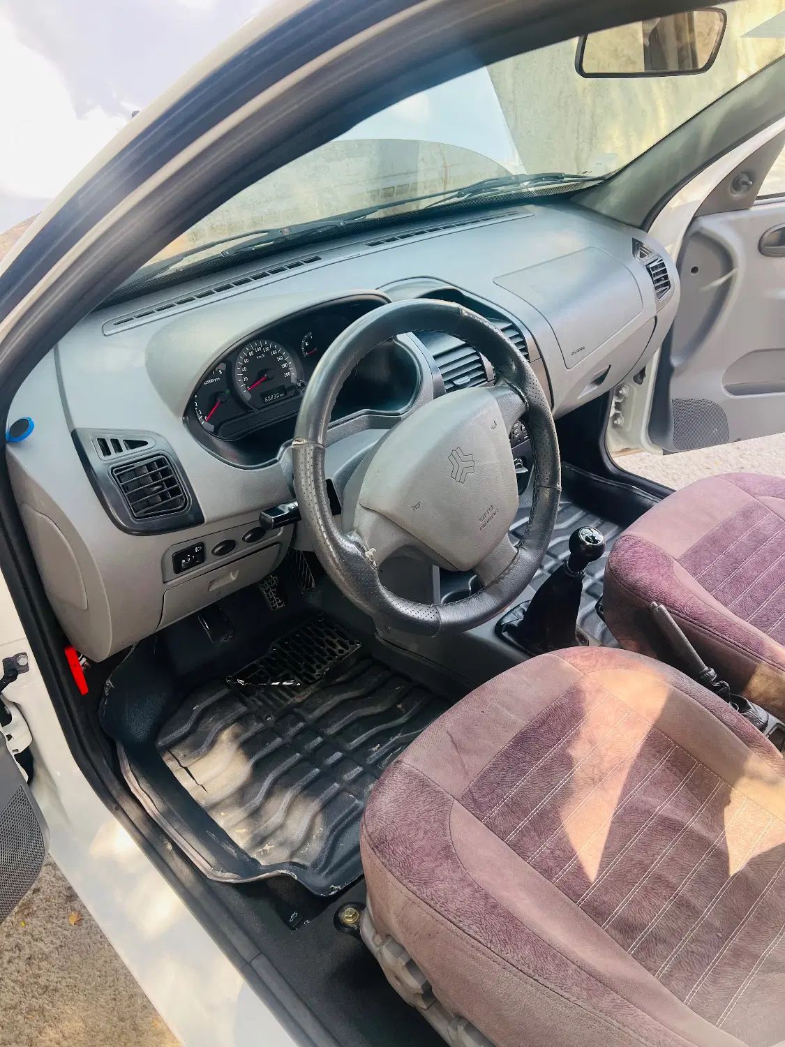 تیبا صندوق دار SX - 1401