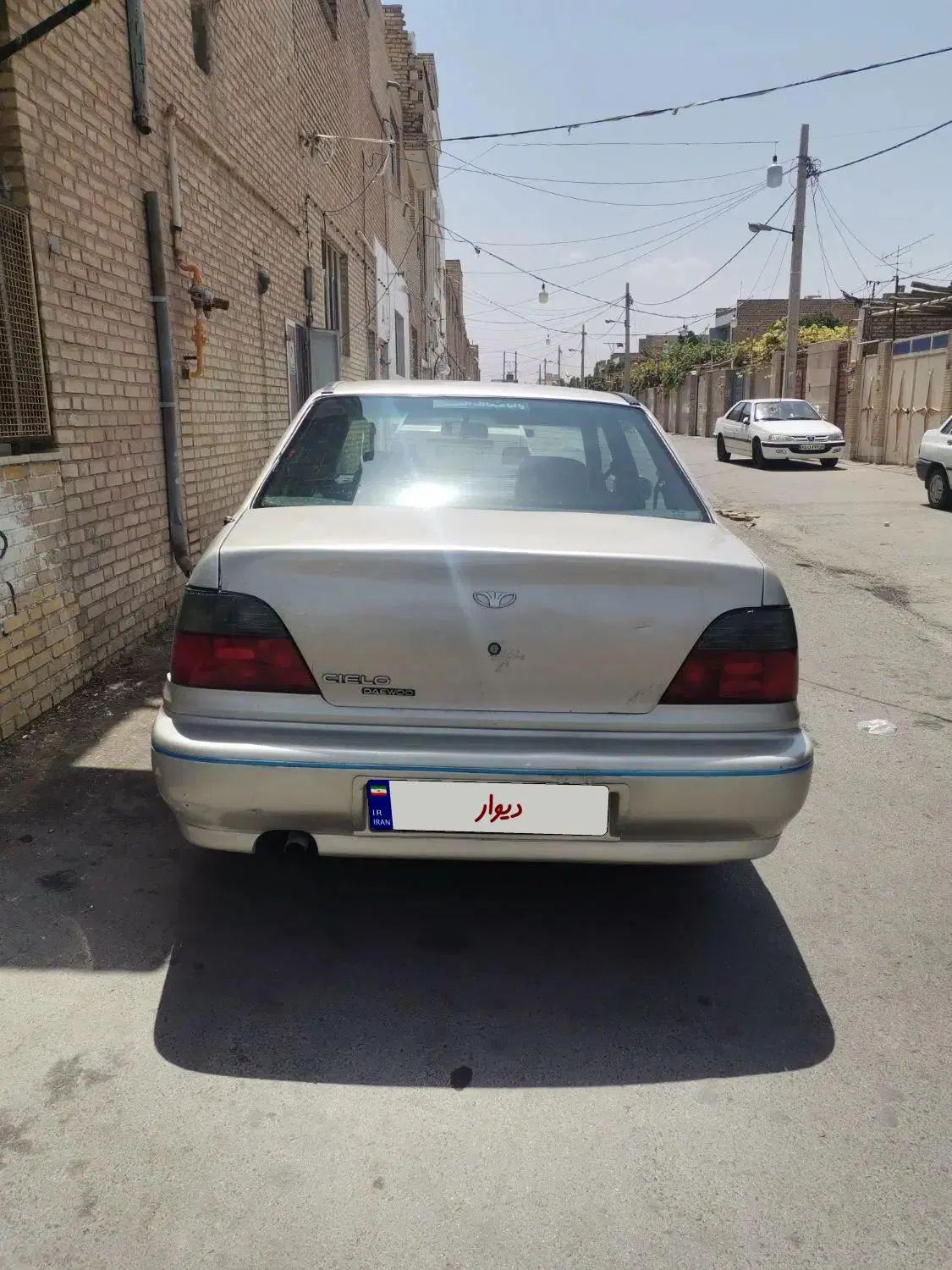 دوو سیلو سدان - 1381