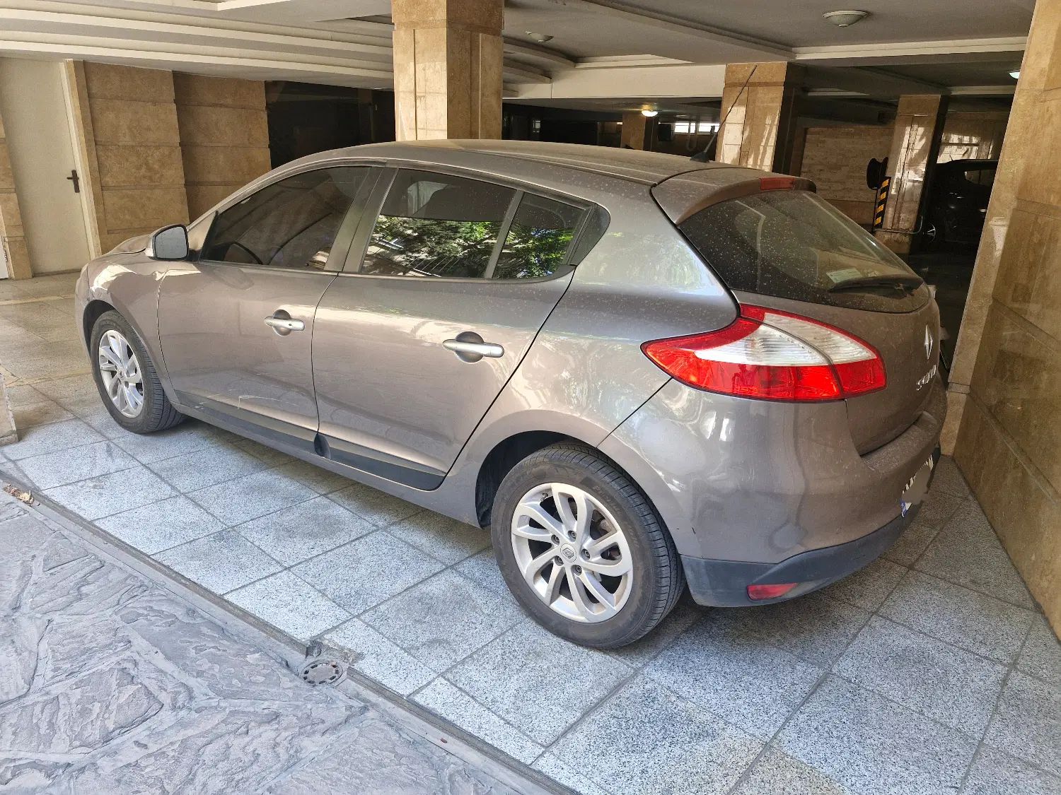 رنو اسکالا 2000 E2 - 2014