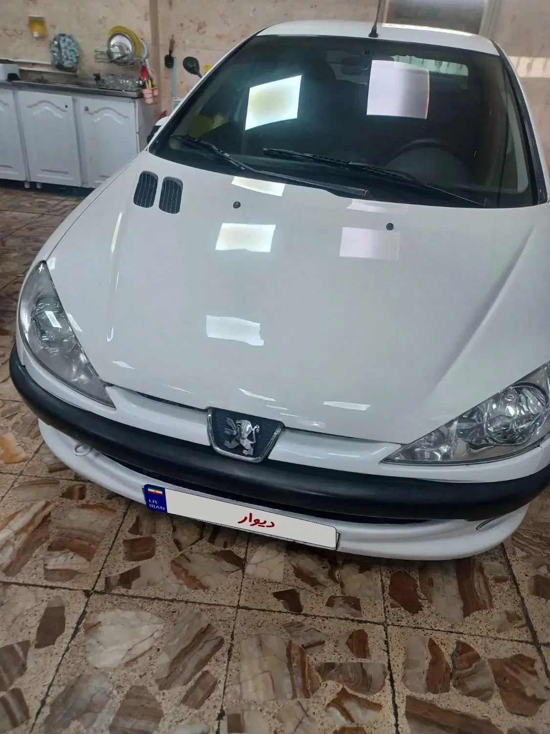 پژو ۲۰۶ صندوق دار v8 - 1393