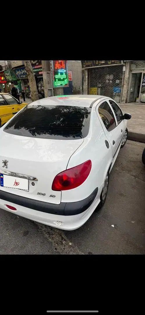 پژو ۲۰۶ صندوق دار v8 - 1392