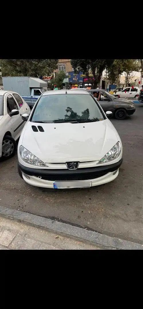خودرو پژو، ۲۰۶ صندوق دار آگهی ann_20050807