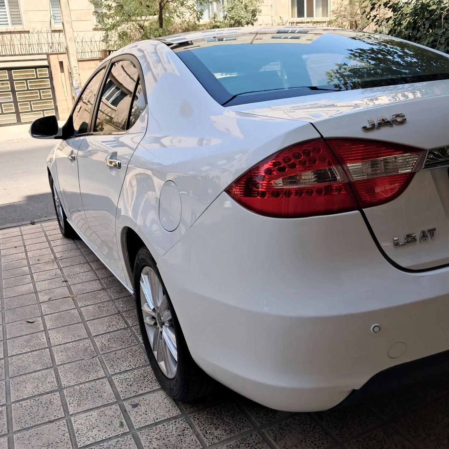 جک J5 اتوماتیک - 1396