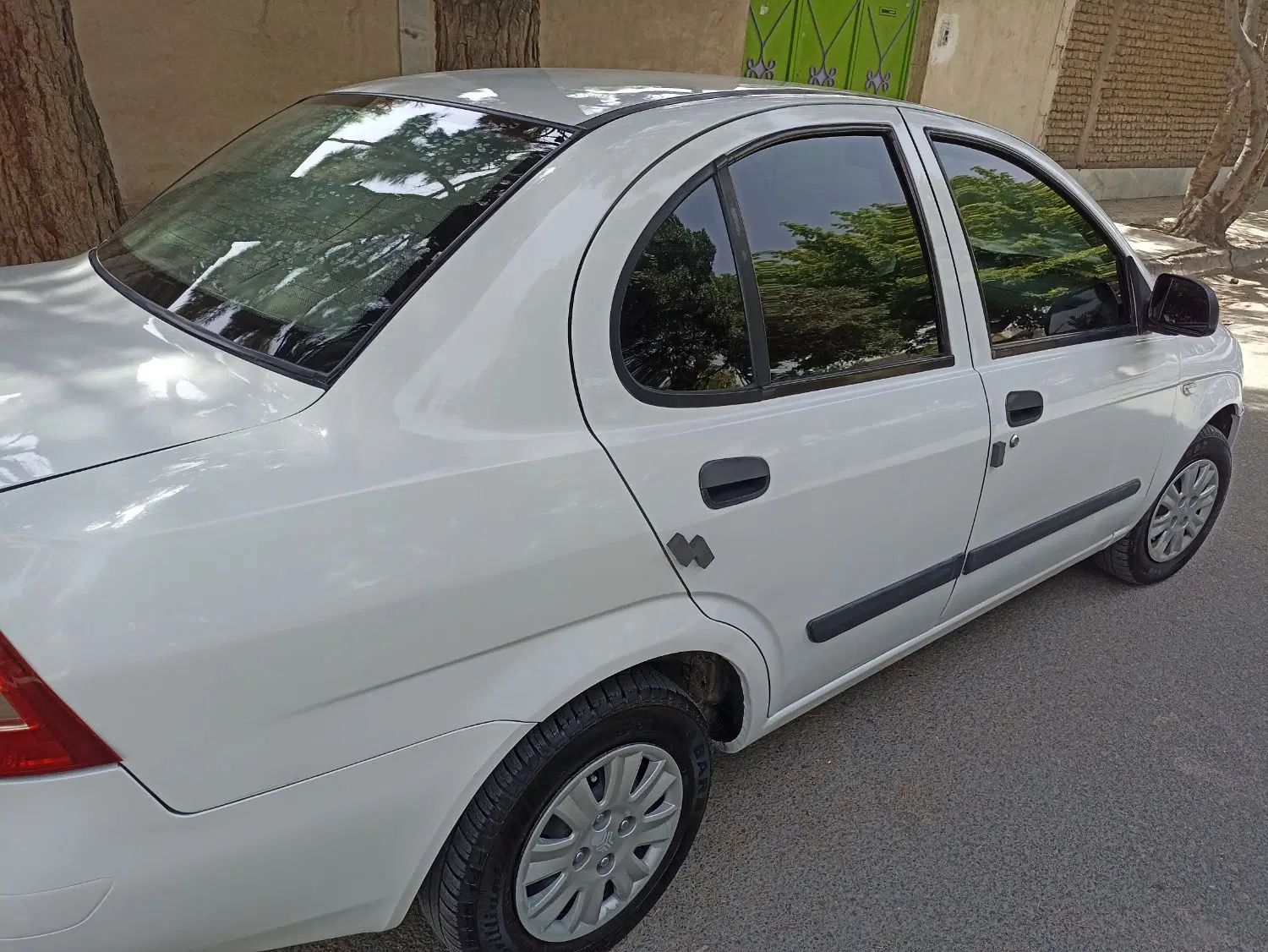 تیبا صندوق دار SX - 1392