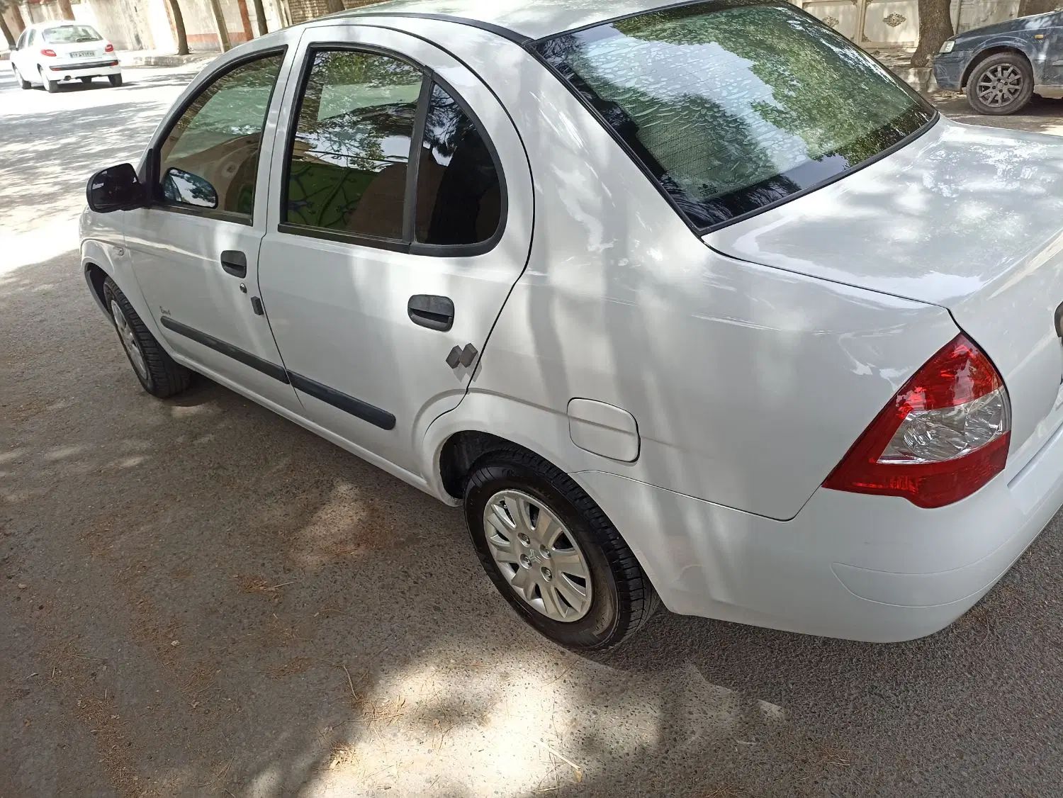 تیبا صندوق دار SX - 1392