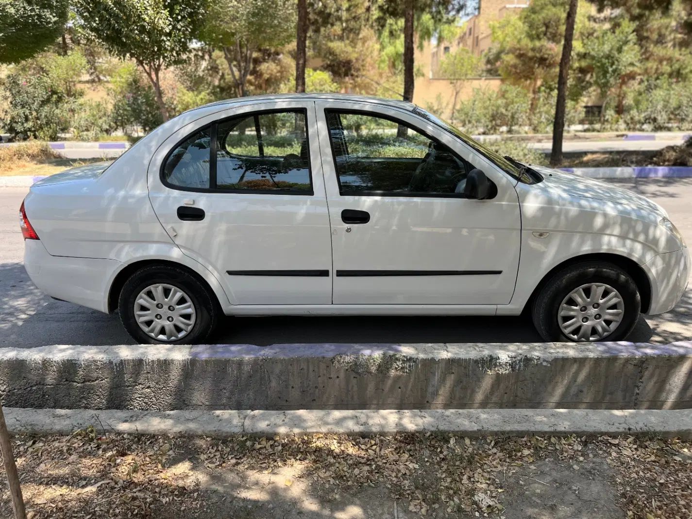 تیبا صندوق دار SX - 1399