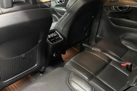 ولوو XC90 R-DESIGN - 2017