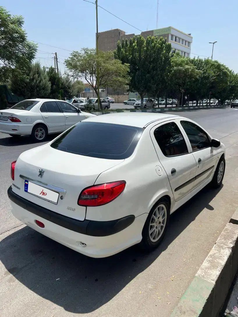 پژو ۲۰۶ صندوق دار v20 - 1389