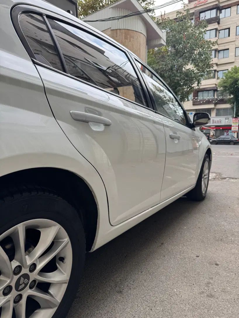 برلیانس H320 دنده‌ای 1500 - 1395