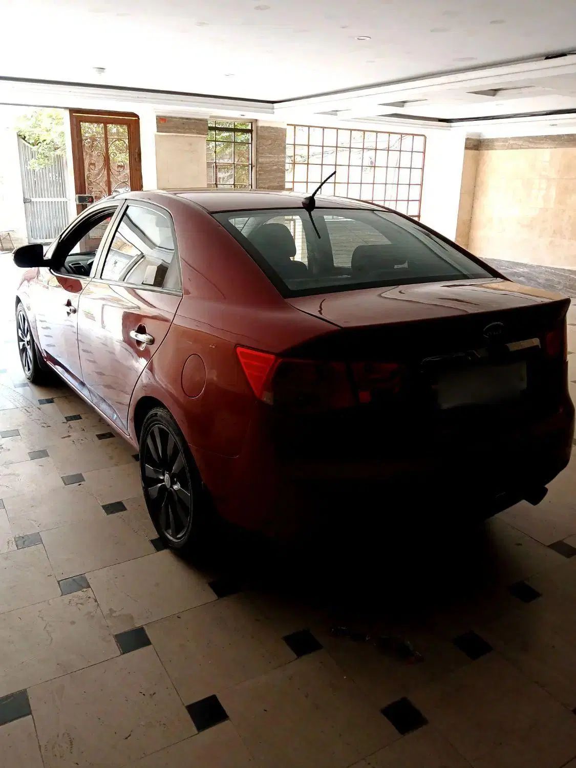 کیا سراتو 2.0 لیتر اتوماتیک GT لاین - 2010