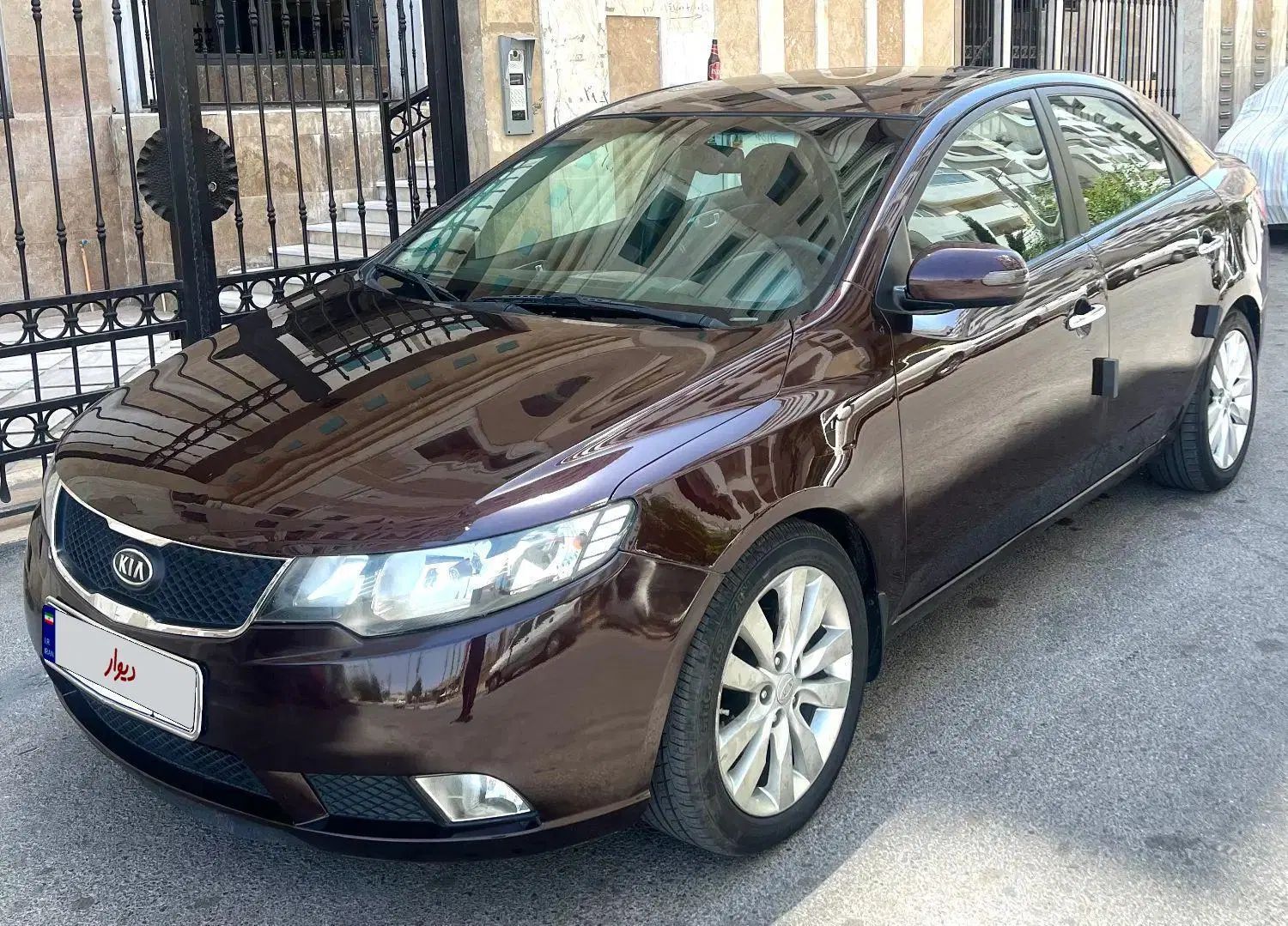 کیا سراتو 2.0 لیتر اتوماتیک GT لاین - 2010