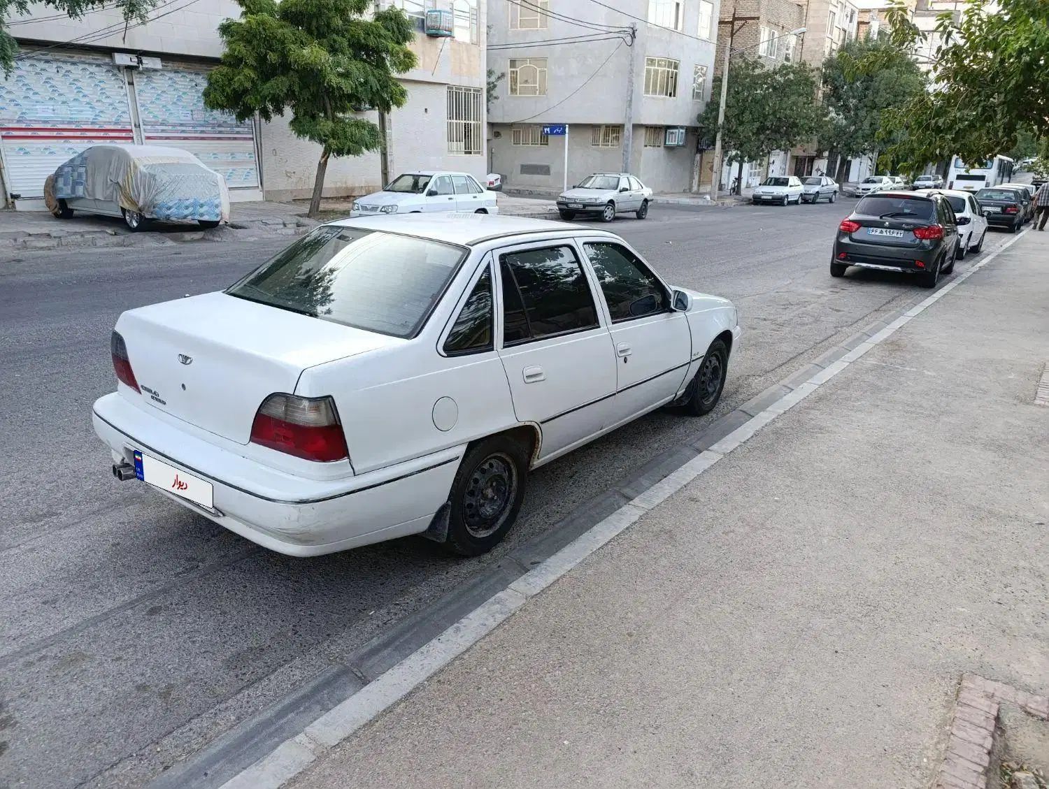 دوو سیلو سدان - 1381