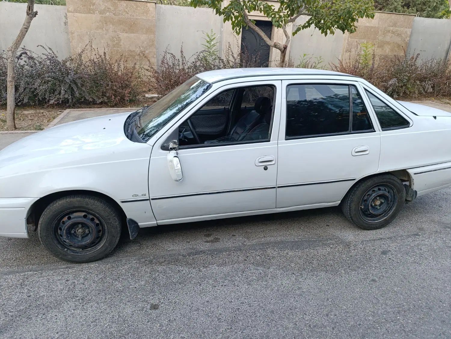 دوو سیلو سدان - 1381
