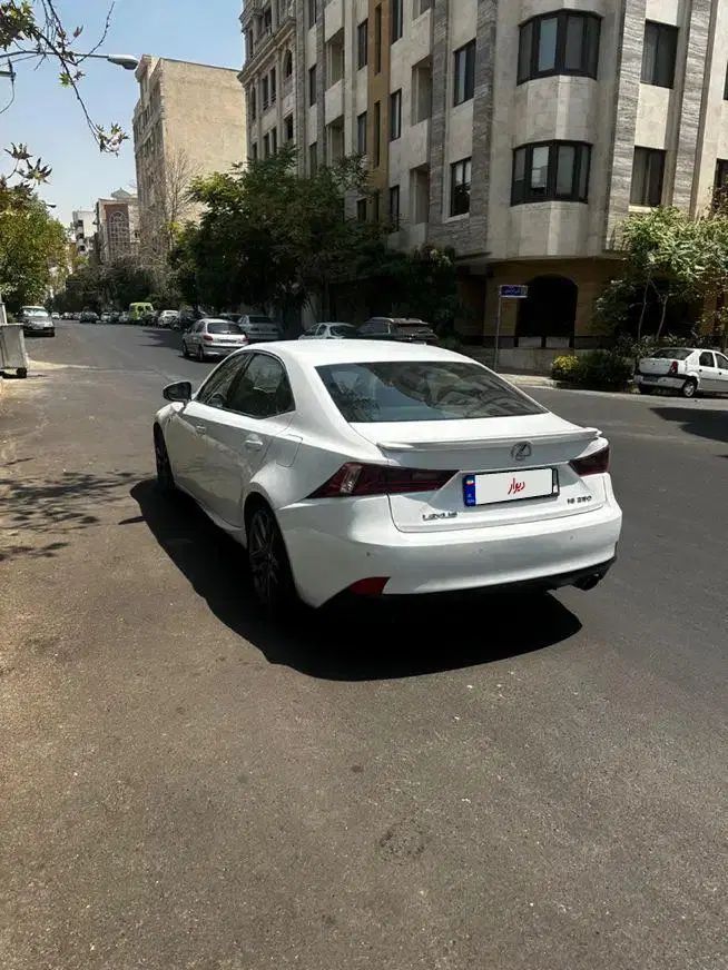 لکسوس IS 250 Fsport - 2015