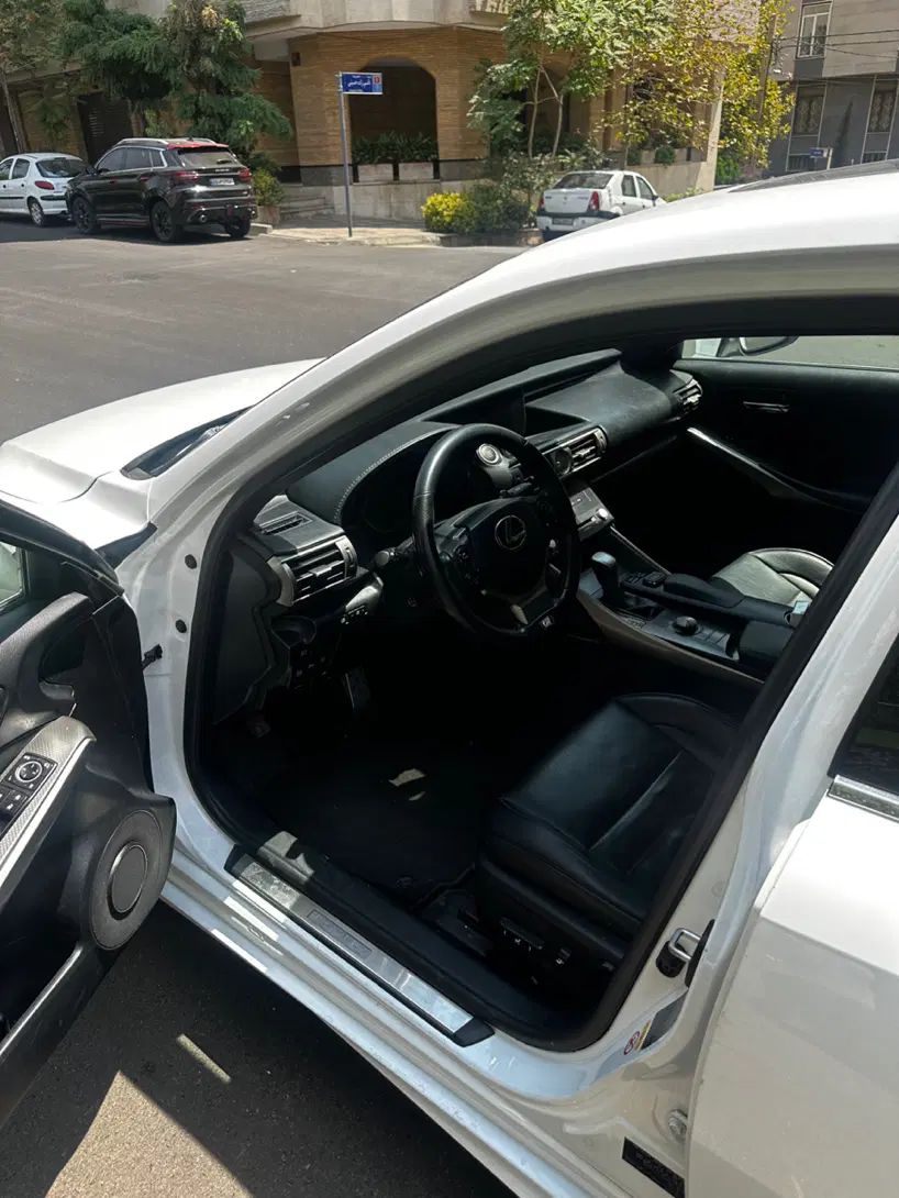 لکسوس IS 250 Fsport - 2015