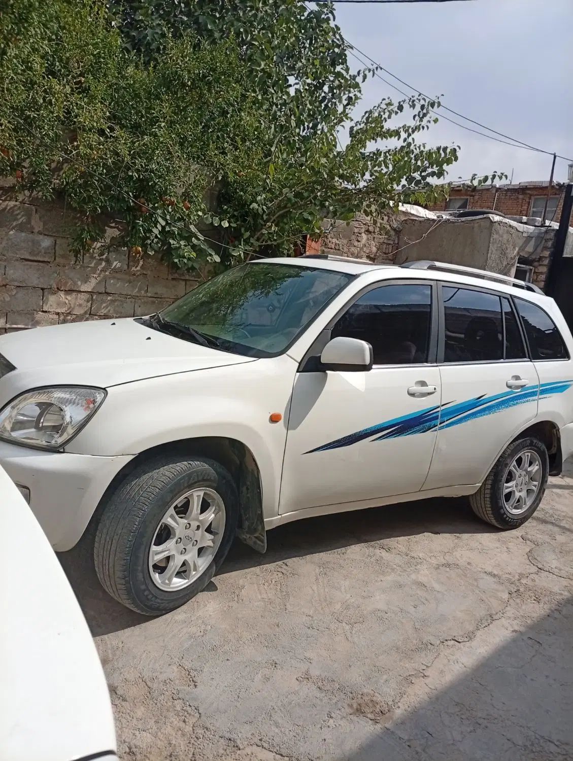 خودرو ام وی ام، X33 آگهی ann_20052975