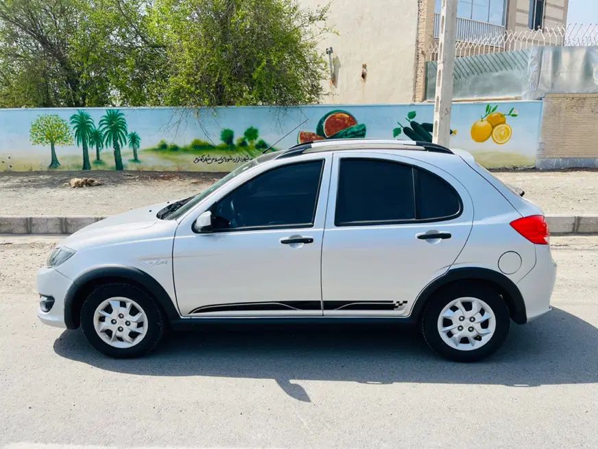 کوییک R دنده‌ای - 1402