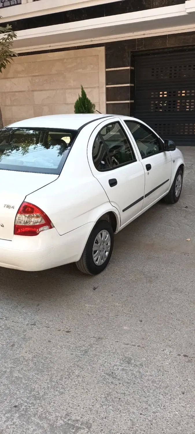 تیبا صندوق دار SX - 1399