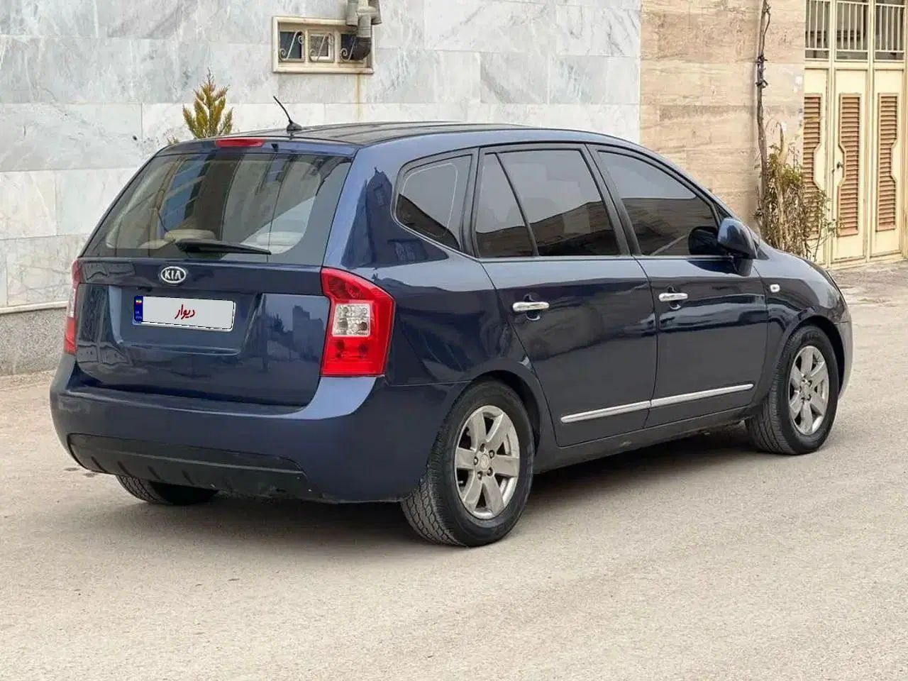 کیا کارنز فول UN - 2008