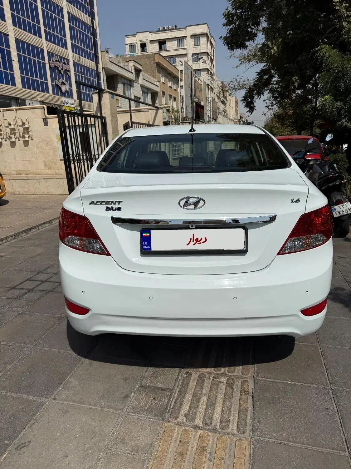 هیوندای اکسنت 1.6 لیتر بلو - 2014
