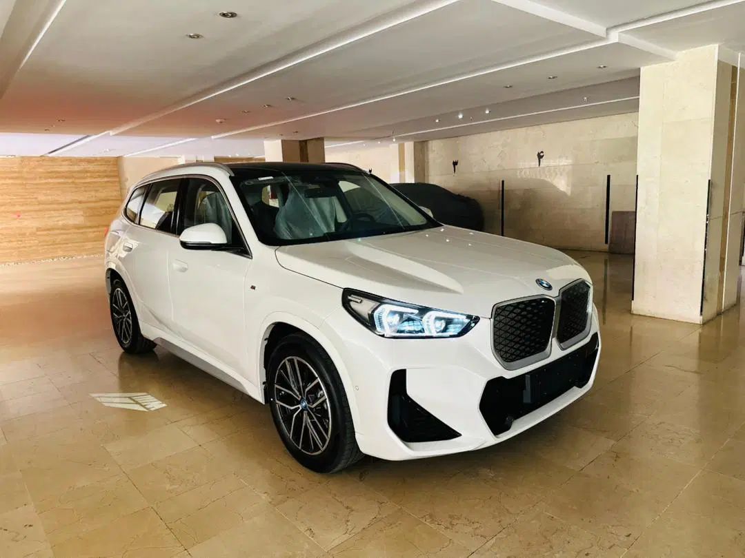 ب ام و X1 25 - 2025