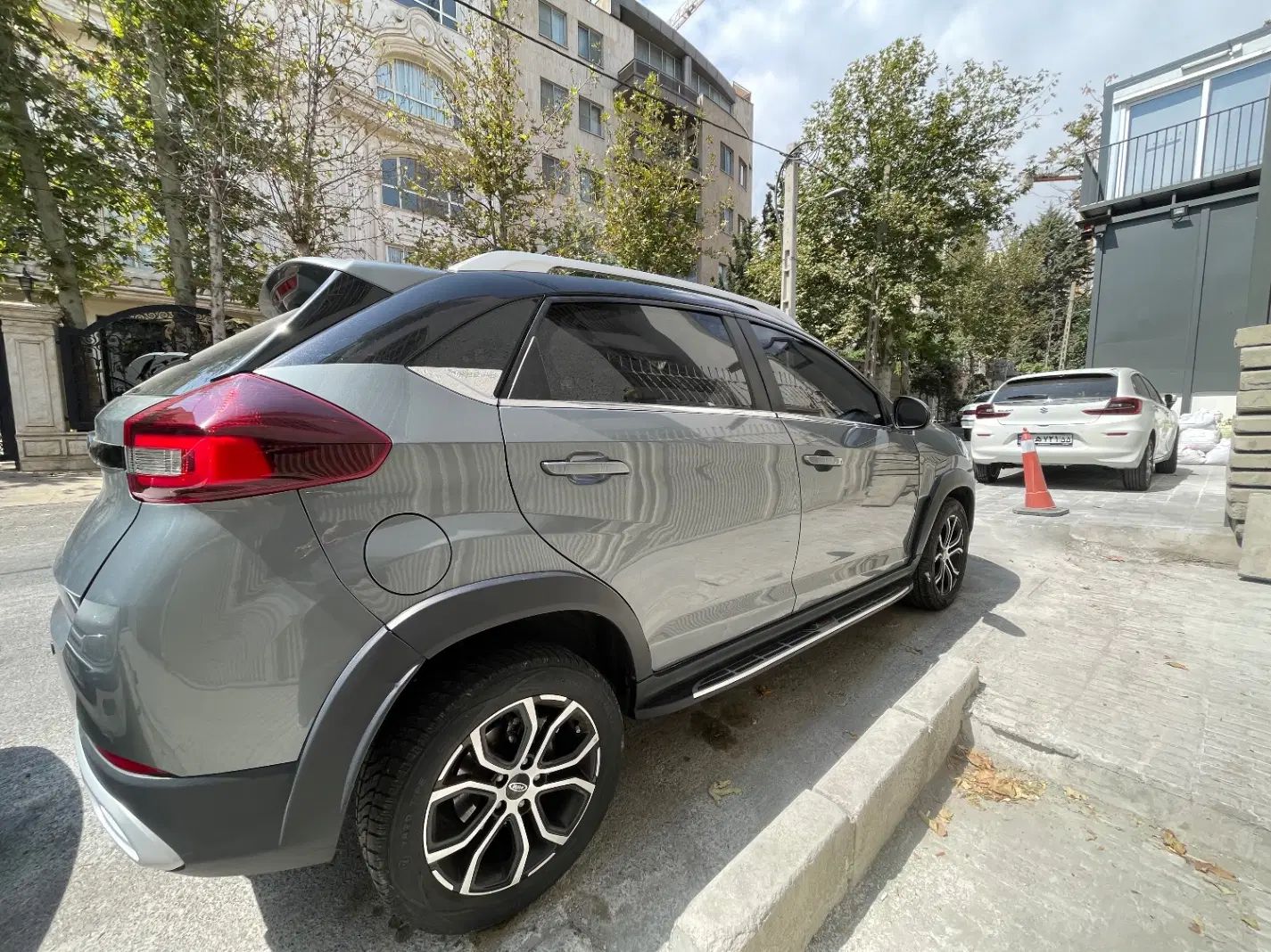 ام وی ام X22 پرو اتوماتیک IE - 1401